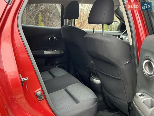 Червоний Ніссан Жук, об'ємом двигуна 1.6 л та пробігом 98 тис. км за 10999 $, фото 48 на Automoto.ua