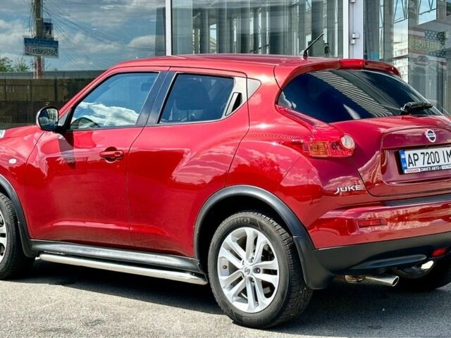 Красный Ниссан Жук, объемом двигателя 1.6 л и пробегом 123 тыс. км за 9000 $, фото 4 на Automoto.ua