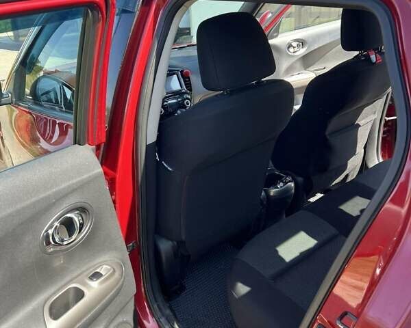 Красный Ниссан Жук, объемом двигателя 1.6 л и пробегом 125 тыс. км за 9700 $, фото 15 на Automoto.ua