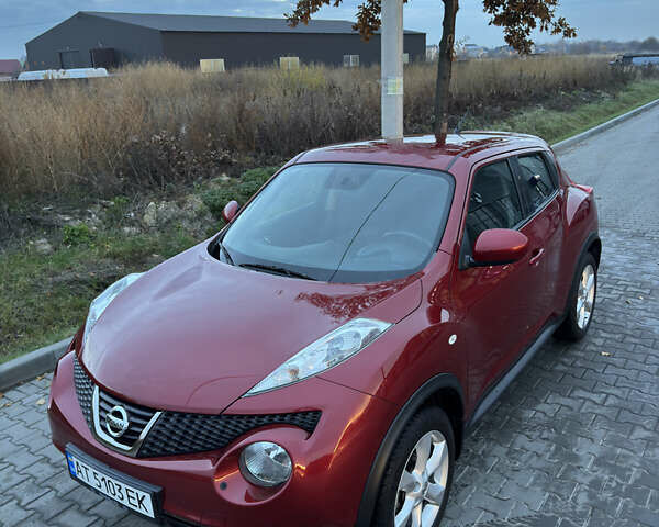 Красный Ниссан Жук, объемом двигателя 1.6 л и пробегом 96 тыс. км за 11200 $, фото 17 на Automoto.ua