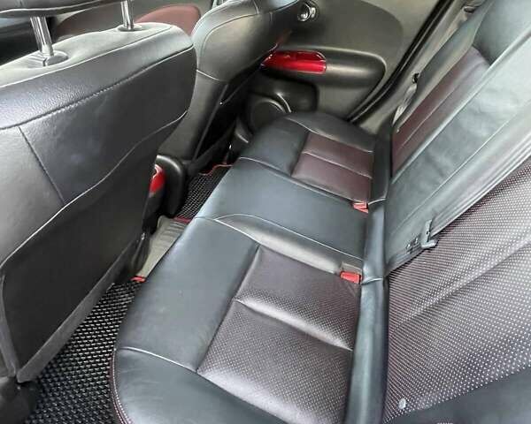 Красный Ниссан Жук, объемом двигателя 1.6 л и пробегом 117 тыс. км за 10200 $, фото 9 на Automoto.ua