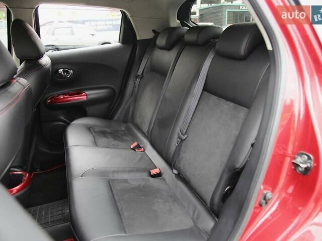 Красный Ниссан Жук, объемом двигателя 1.62 л и пробегом 154 тыс. км за 9900 $, фото 7 на Automoto.ua