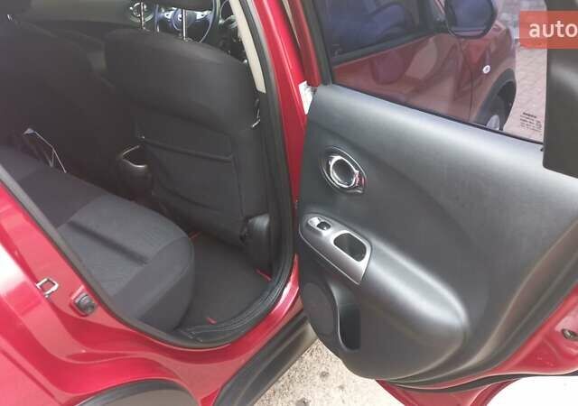 Червоний Ніссан Жук, об'ємом двигуна 1.6 л та пробігом 199 тис. км за 9700 $, фото 16 на Automoto.ua