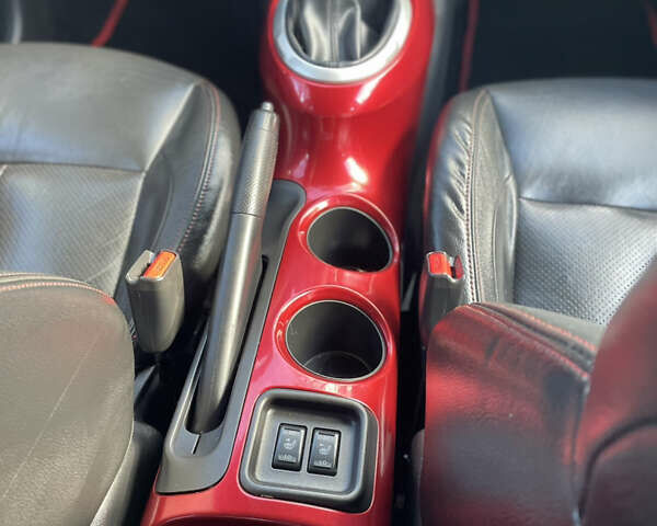 Красный Ниссан Жук, объемом двигателя 1.5 л и пробегом 197 тыс. км за 8950 $, фото 28 на Automoto.ua