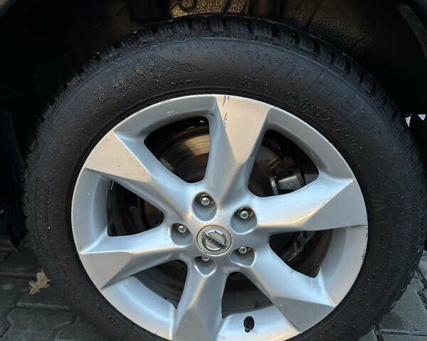 Красный Ниссан Жук, объемом двигателя 1.6 л и пробегом 96 тыс. км за 11200 $, фото 10 на Automoto.ua