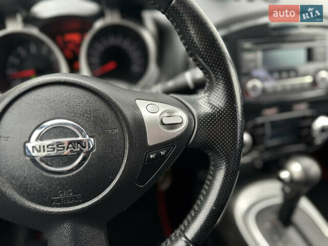 Красный Ниссан Жук, объемом двигателя 1.6 л и пробегом 130 тыс. км за 10500 $, фото 28 на Automoto.ua