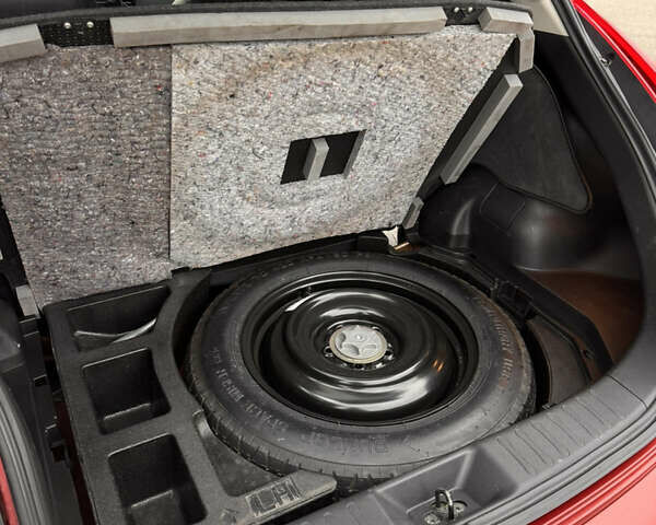 Червоний Ніссан Жук, об'ємом двигуна 1.6 л та пробігом 86 тис. км за 9999 $, фото 14 на Automoto.ua