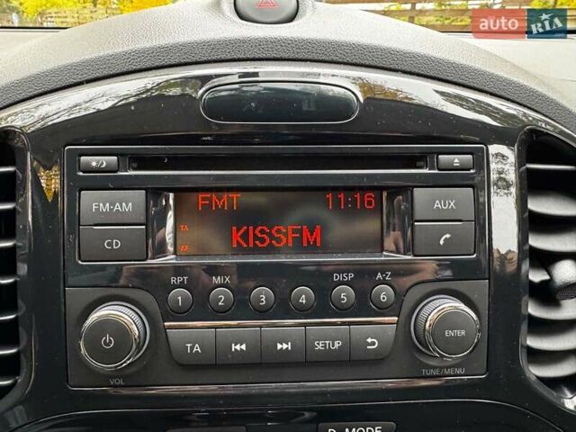 Красный Ниссан Жук, объемом двигателя 1.6 л и пробегом 131 тыс. км за 9990 $, фото 16 на Automoto.ua