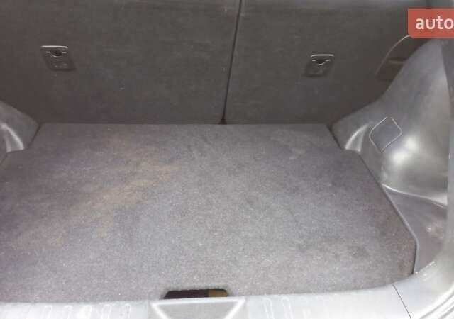 Червоний Ніссан Жук, об'ємом двигуна 1.6 л та пробігом 199 тис. км за 9700 $, фото 15 на Automoto.ua