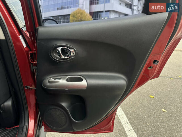 Красный Ниссан Жук, объемом двигателя 1.6 л и пробегом 130 тыс. км за 10500 $, фото 37 на Automoto.ua