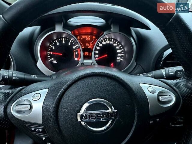 Червоний Ніссан Жук, об'ємом двигуна 1.6 л та пробігом 147 тис. км за 9999 $, фото 18 на Automoto.ua