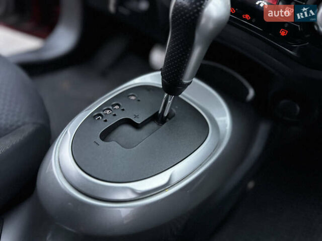 Червоний Ніссан Жук, об'ємом двигуна 1.6 л та пробігом 97 тис. км за 10750 $, фото 48 на Automoto.ua