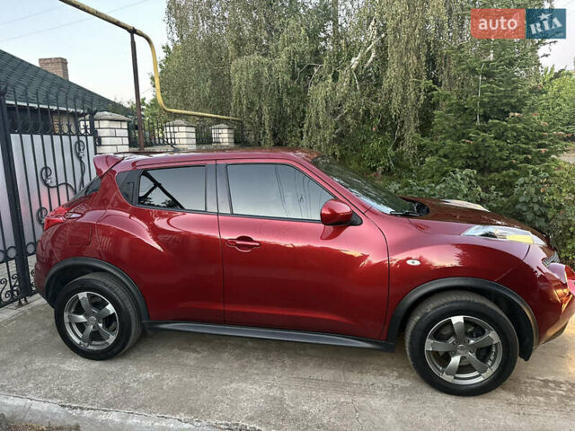 Красный Ниссан Жук, объемом двигателя 1.6 л и пробегом 168 тыс. км за 10900 $, фото 16 на Automoto.ua