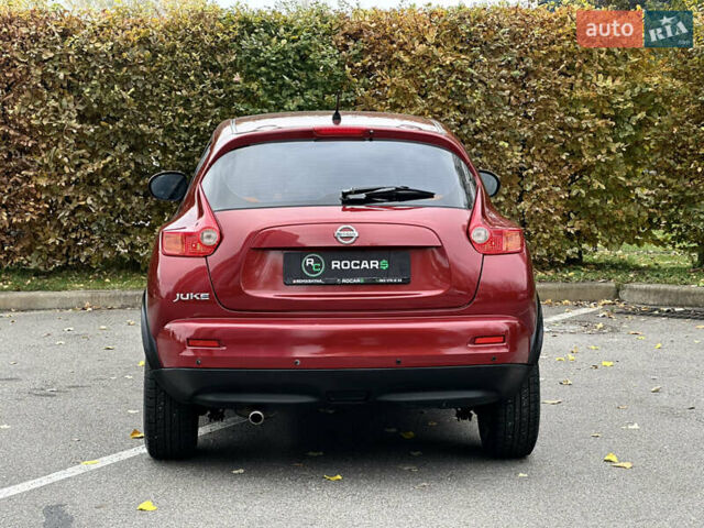 Красный Ниссан Жук, объемом двигателя 1.6 л и пробегом 130 тыс. км за 10500 $, фото 13 на Automoto.ua
