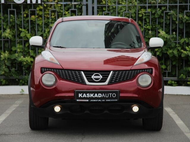 Красный Ниссан Жук, объемом двигателя 1.6 л и пробегом 154 тыс. км за 9700 $, фото 1 на Automoto.ua