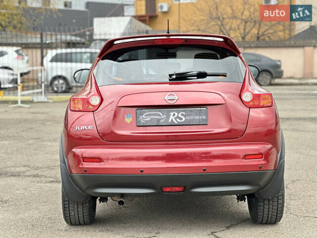 Красный Ниссан Жук, объемом двигателя 1.6 л и пробегом 130 тыс. км за 9999 $, фото 7 на Automoto.ua