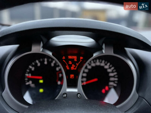 Червоний Ніссан Жук, об'ємом двигуна 1.6 л та пробігом 97 тис. км за 10750 $, фото 57 на Automoto.ua