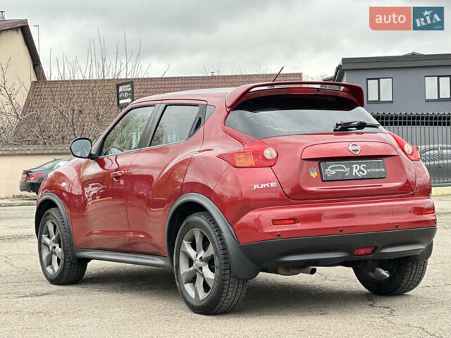 Красный Ниссан Жук, объемом двигателя 1.6 л и пробегом 130 тыс. км за 9999 $, фото 8 на Automoto.ua