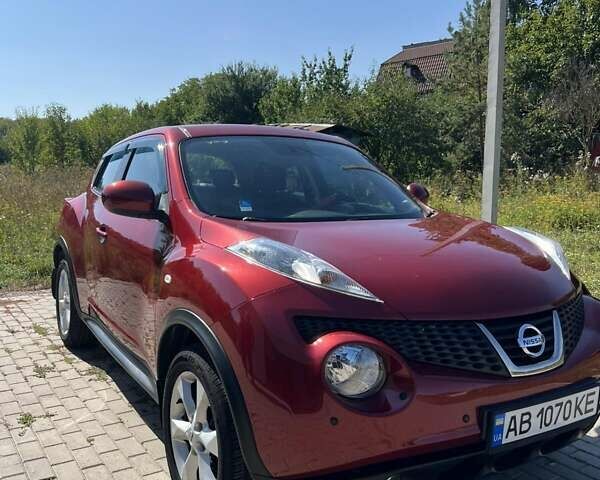 Красный Ниссан Жук, объемом двигателя 1.6 л и пробегом 125 тыс. км за 9700 $, фото 3 на Automoto.ua