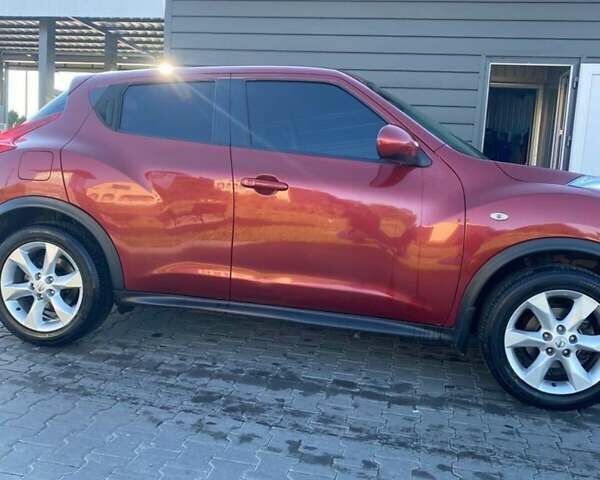 Червоний Ніссан Жук, об'ємом двигуна 1.6 л та пробігом 105 тис. км за 11450 $, фото 3 на Automoto.ua