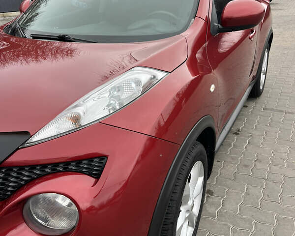 Красный Ниссан Жук, объемом двигателя 1.6 л и пробегом 199 тыс. км за 9800 $, фото 5 на Automoto.ua