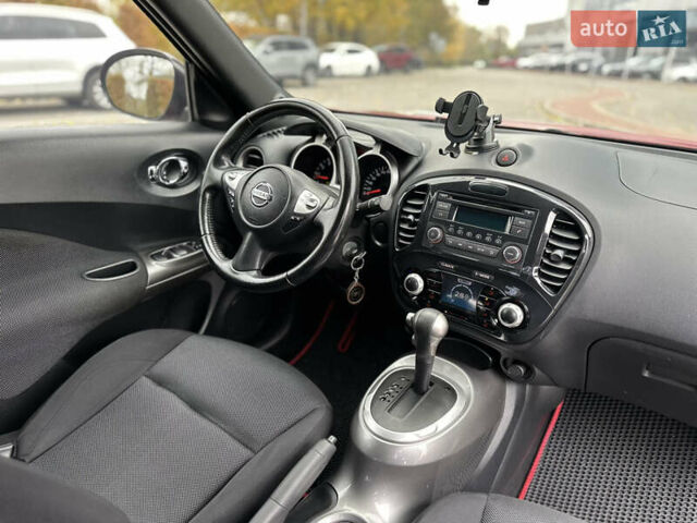 Красный Ниссан Жук, объемом двигателя 1.6 л и пробегом 130 тыс. км за 10500 $, фото 42 на Automoto.ua