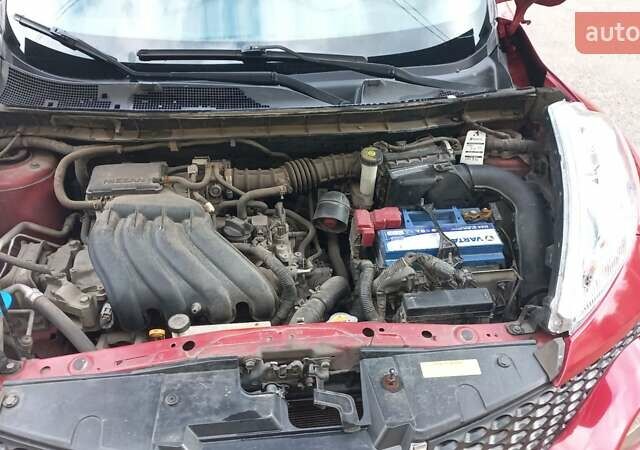Червоний Ніссан Жук, об'ємом двигуна 1.6 л та пробігом 199 тис. км за 9700 $, фото 31 на Automoto.ua