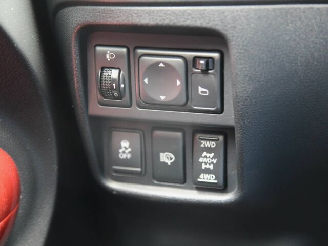 Красный Ниссан Жук, объемом двигателя 1.6 л и пробегом 154 тыс. км за 9700 $, фото 17 на Automoto.ua