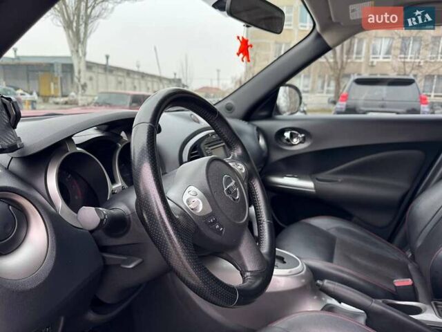 Красный Ниссан Жук, объемом двигателя 1.6 л и пробегом 214 тыс. км за 11700 $, фото 14 на Automoto.ua