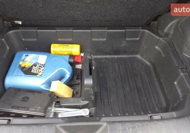 Червоний Ніссан Жук, об'ємом двигуна 1.6 л та пробігом 199 тис. км за 9700 $, фото 25 на Automoto.ua