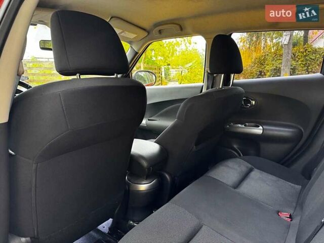 Красный Ниссан Жук, объемом двигателя 1.6 л и пробегом 131 тыс. км за 9990 $, фото 21 на Automoto.ua