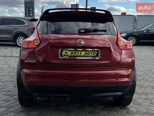 Красный Ниссан Жук, объемом двигателя 1.6 л и пробегом 209 тыс. км за 10900 $, фото 5 на Automoto.ua