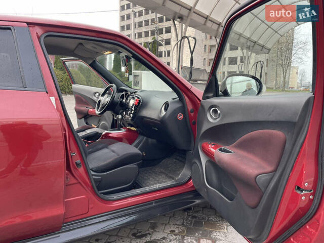Красный Ниссан Жук, объемом двигателя 1.6 л и пробегом 147 тыс. км за 10500 $, фото 11 на Automoto.ua
