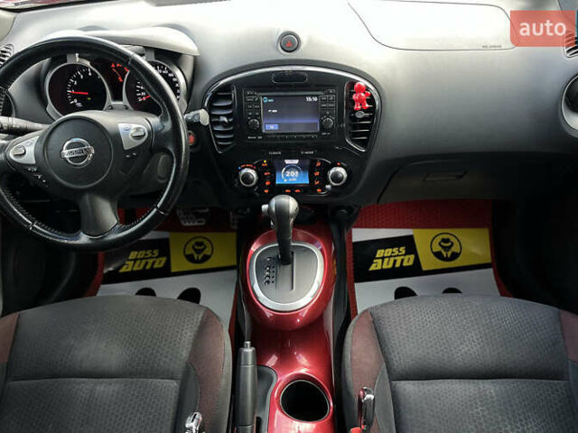 Красный Ниссан Жук, объемом двигателя 1.6 л и пробегом 209 тыс. км за 10900 $, фото 13 на Automoto.ua