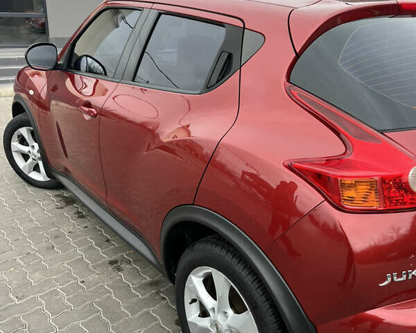 Красный Ниссан Жук, объемом двигателя 1.6 л и пробегом 199 тыс. км за 9800 $, фото 6 на Automoto.ua