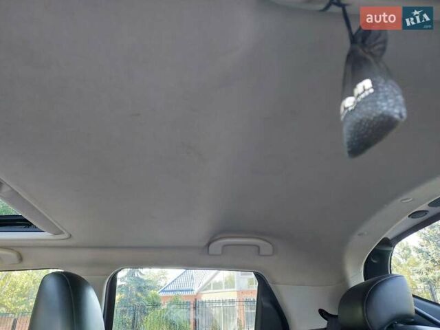 Красный Ниссан Жук, объемом двигателя 1.62 л и пробегом 135 тыс. км за 10000 $, фото 17 на Automoto.ua