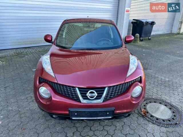 Красный Ниссан Жук, объемом двигателя 1.5 л и пробегом 155 тыс. км за 9800 $, фото 7 на Automoto.ua