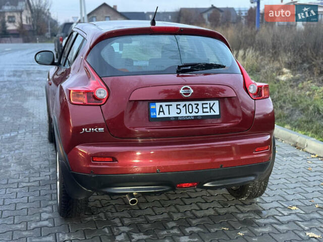 Красный Ниссан Жук, объемом двигателя 1.6 л и пробегом 96 тыс. км за 11200 $, фото 4 на Automoto.ua