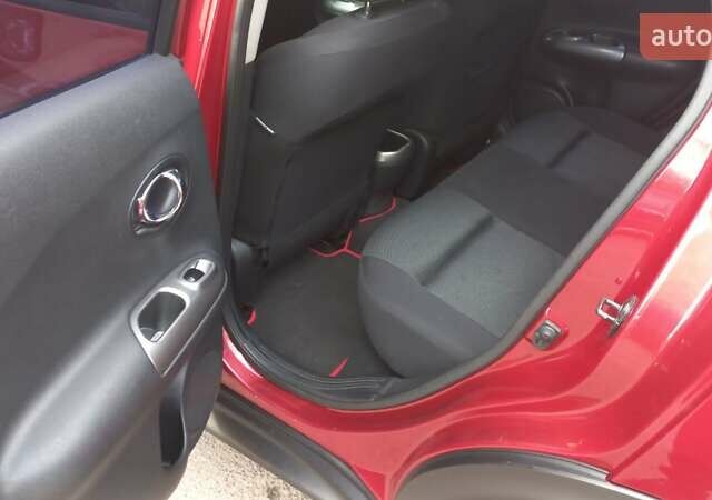 Червоний Ніссан Жук, об'ємом двигуна 1.6 л та пробігом 199 тис. км за 9700 $, фото 13 на Automoto.ua