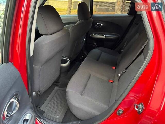Красный Ниссан Жук, объемом двигателя 1.6 л и пробегом 170 тыс. км за 10300 $, фото 38 на Automoto.ua