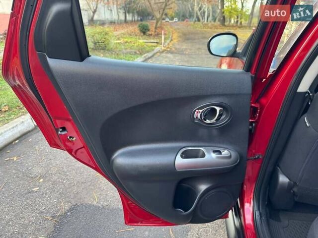 Красный Ниссан Жук, объемом двигателя 1.6 л и пробегом 170 тыс. км за 10300 $, фото 37 на Automoto.ua
