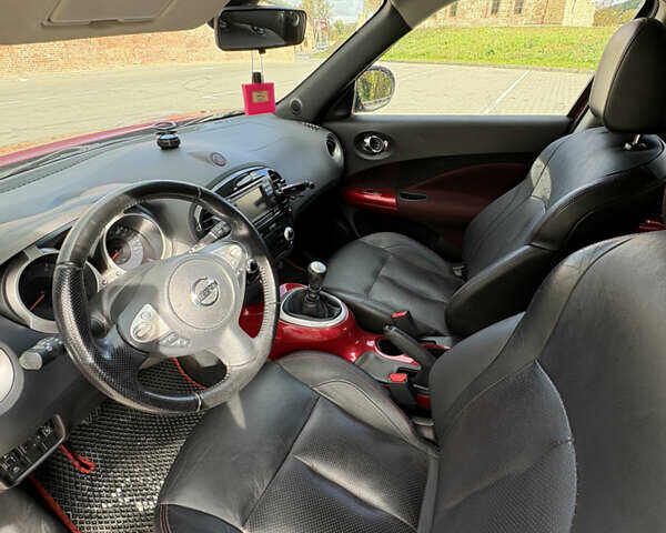 Красный Ниссан Жук, объемом двигателя 1.5 л и пробегом 199 тыс. км за 9800 $, фото 9 на Automoto.ua