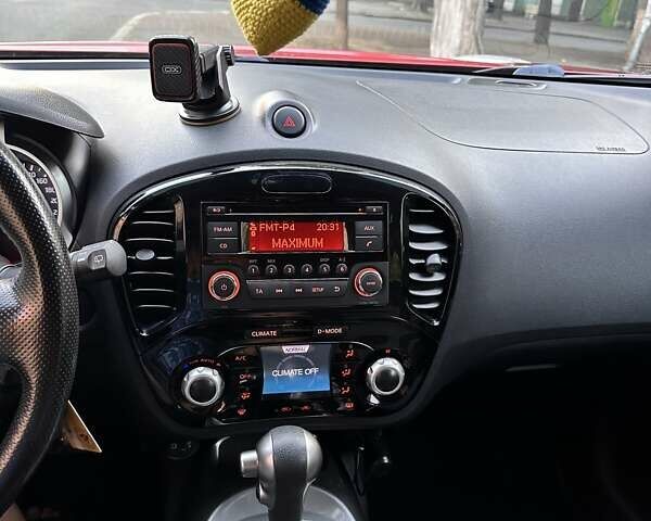 Червоний Ніссан Жук, об'ємом двигуна 1.6 л та пробігом 67 тис. км за 12300 $, фото 15 на Automoto.ua