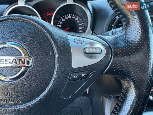 Красный Ниссан Жук, объемом двигателя 1.6 л и пробегом 170 тыс. км за 9700 $, фото 29 на Automoto.ua