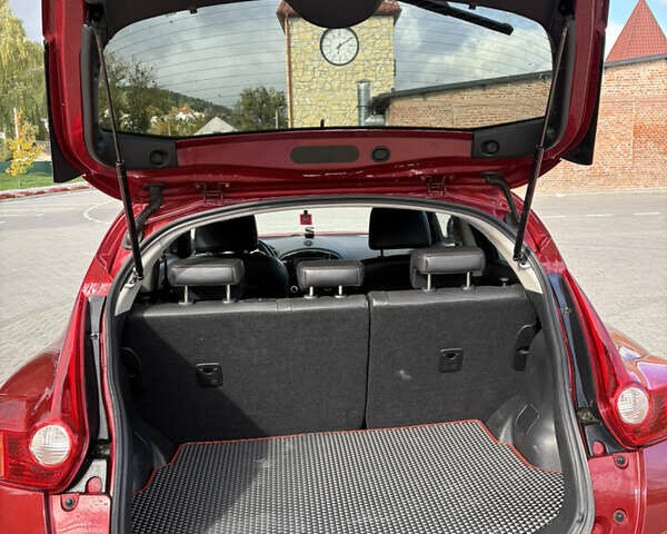 Красный Ниссан Жук, объемом двигателя 1.5 л и пробегом 199 тыс. км за 9800 $, фото 16 на Automoto.ua