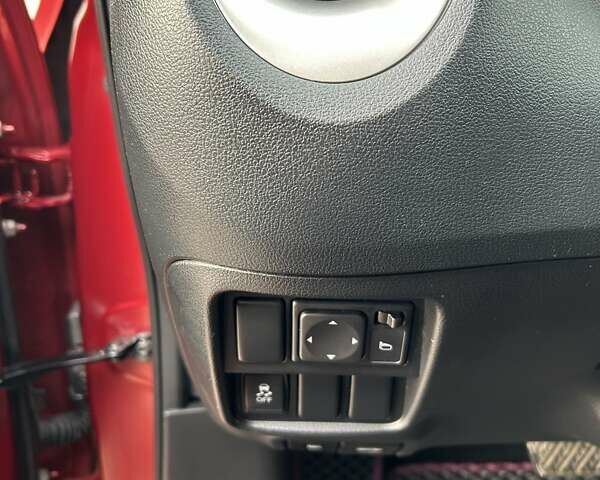 Красный Ниссан Жук, объемом двигателя 1.6 л и пробегом 219 тыс. км за 10200 $, фото 20 на Automoto.ua