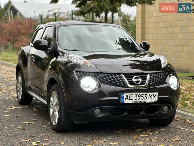 Ниссан Жук 2013 в Днепре (Днепропетровске) на Automoto.ua Красный Ниссан Жук, объемом двигателя 1.6 л и пробегом 116 тыс. км за 12000 $, фото 4 на Automoto.ua