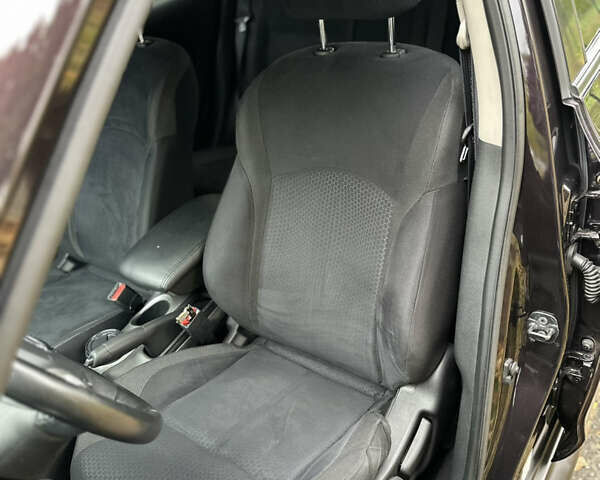 Ниссан Жук 2013 в Днепре (Днепропетровске) на Automoto.ua Красный Ниссан Жук, объемом двигателя 1.6 л и пробегом 116 тыс. км за 12000 $, фото 13 на Automoto.ua