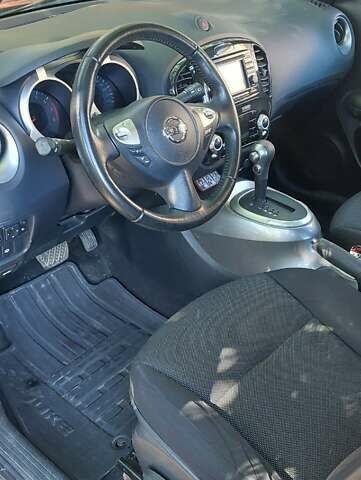 Червоний Ніссан Жук, об'ємом двигуна 1.62 л та пробігом 37 тис. км за 14000 $, фото 15 на Automoto.ua