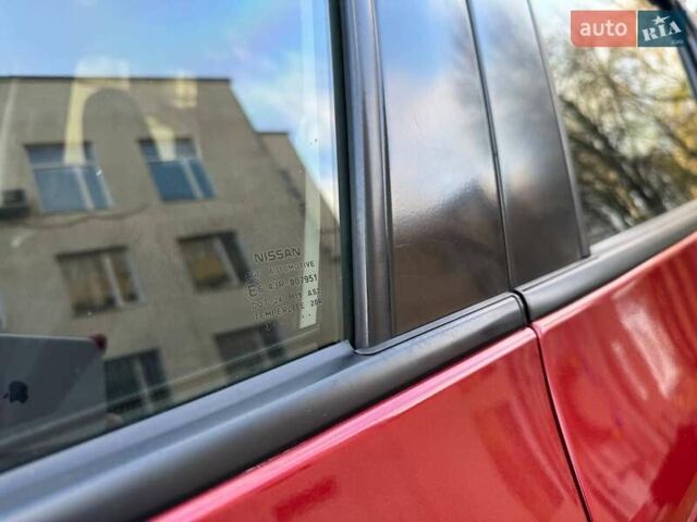 Красный Ниссан Жук, объемом двигателя 1.6 л и пробегом 170 тыс. км за 10300 $, фото 31 на Automoto.ua